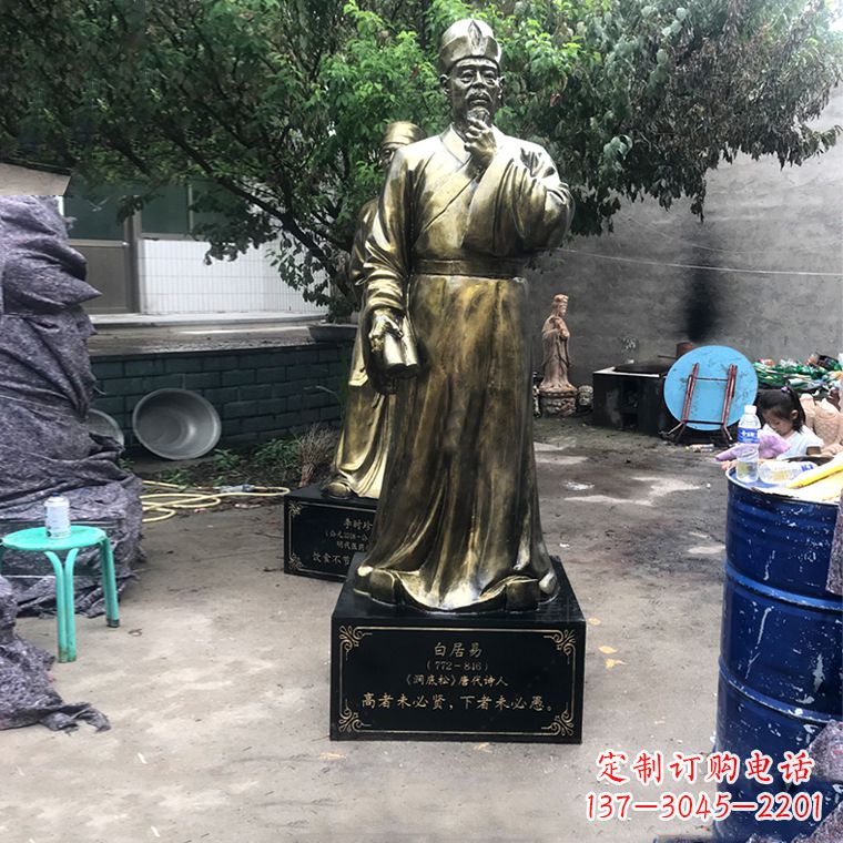 福建白居易仿铜雕像经典中国古代诗人的艺术再现