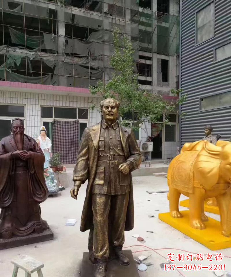 福建“白求恩”传奇人物铜雕