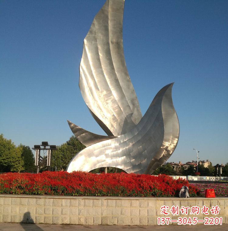 福建北戴河奥林匹克公园鸽子雕塑