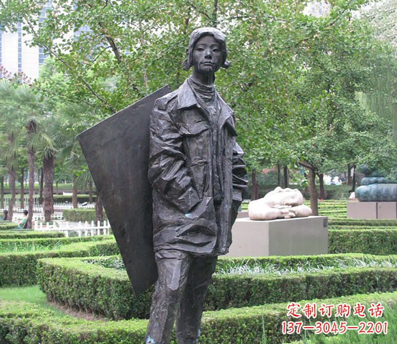 福建少女的坚强与美丽——铜雕少女公园人物