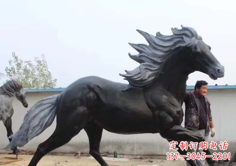 福建奔马仿真马雕塑
