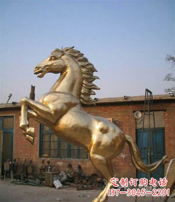福建奔马精致瓷器