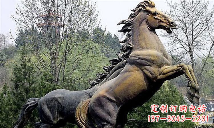 福建奔跑的马街边动物铜雕