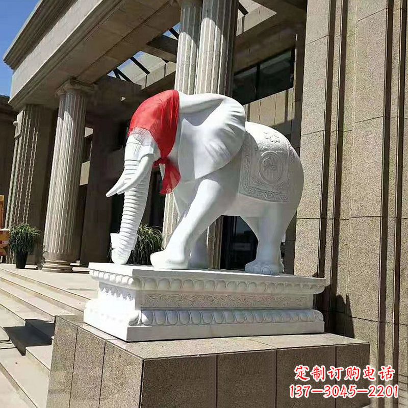 福建大象雕刻精美家居装饰品