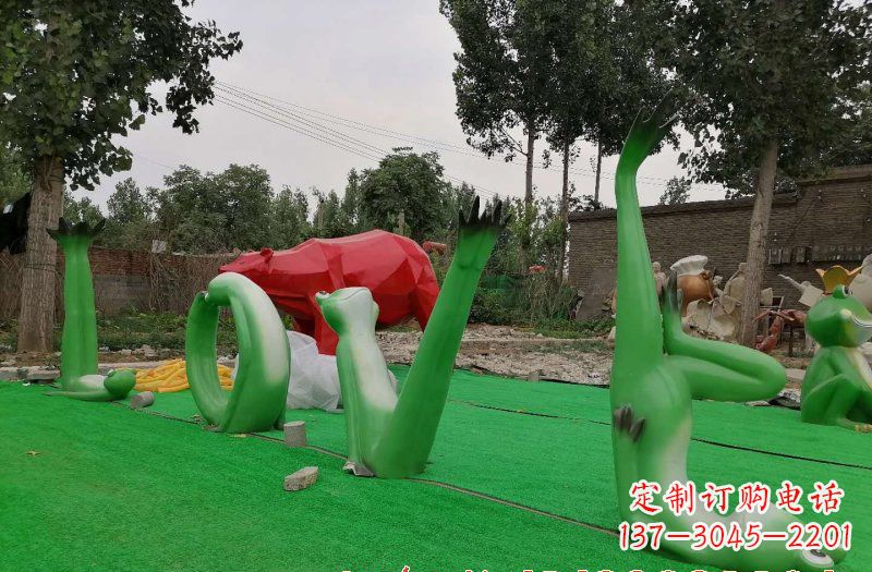 福建新颖可爱的玻璃钢青蛙雕塑