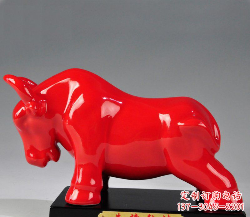 福建玻璃钢彩色牛转乾坤雕塑