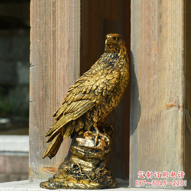 福建玻璃钢老鹰雕塑——传承自然之美