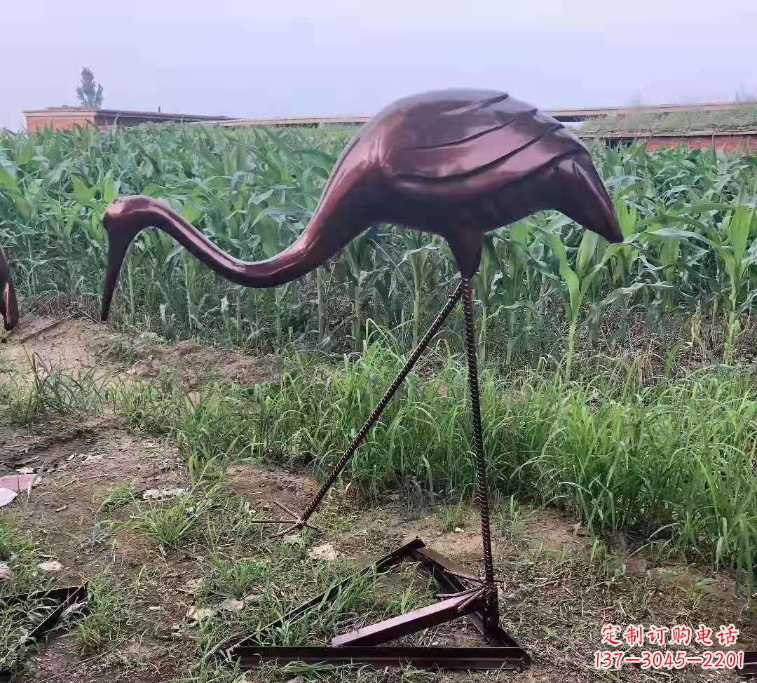 福建玻璃钢仿铜仙鹤雕塑精美景观装饰