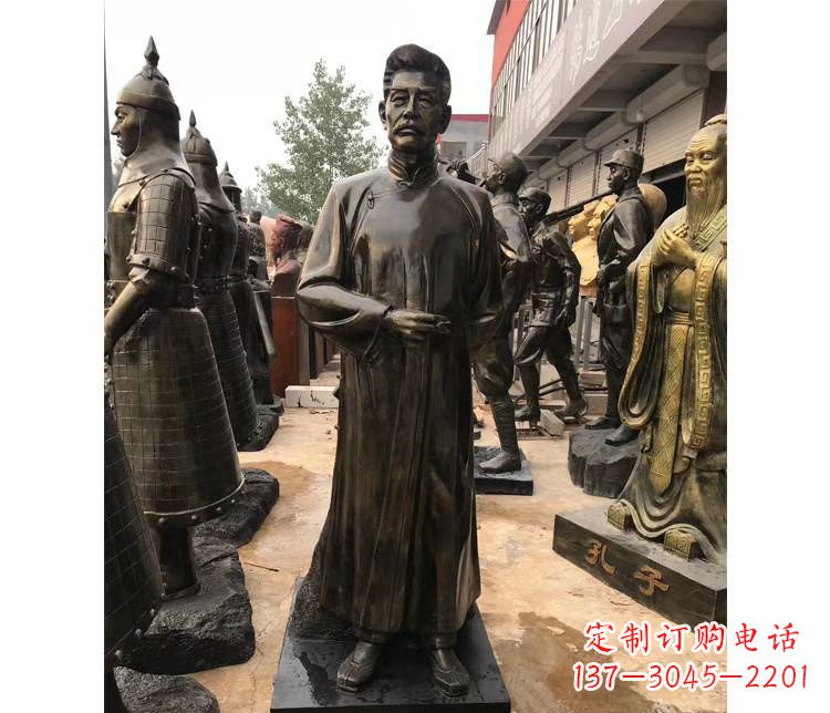 福建玻璃钢仿铜鲁迅雕塑——传承中国近代文化精神