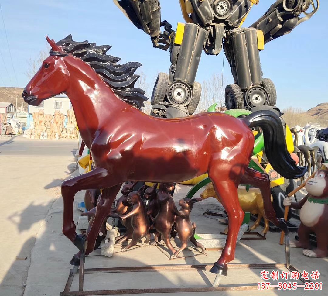 福建玻璃钢仿真奔马雕塑