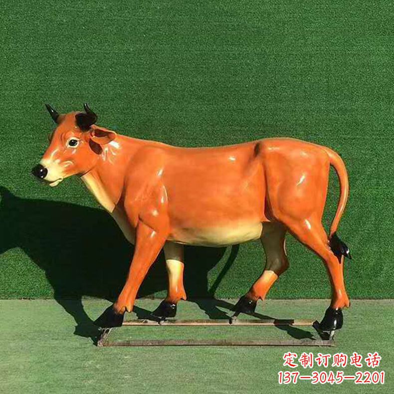 福建玻璃钢材料制作的动物雕塑