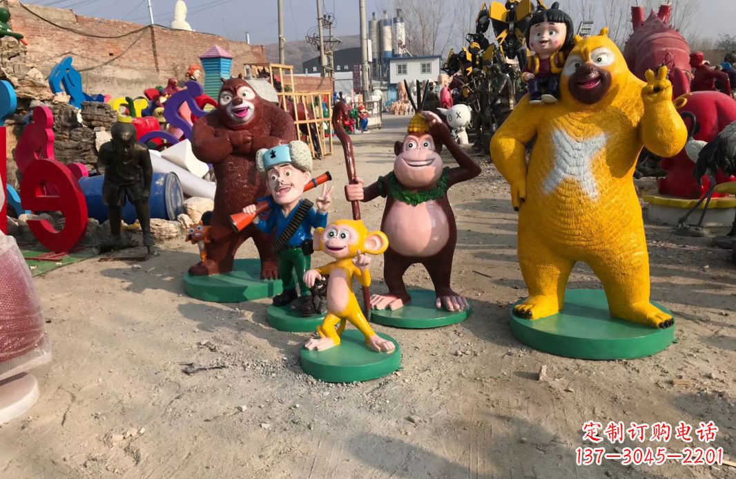 福建玻璃钢仿真熊二雕塑一种可爱的艺术品