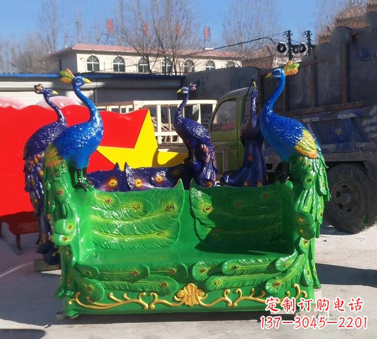 福建玻璃钢仿真孔雀座椅