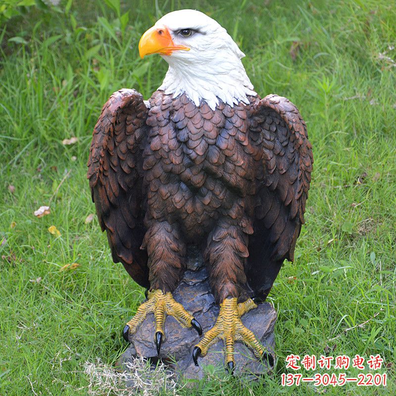 福建玻璃钢仿真老鹰雕塑