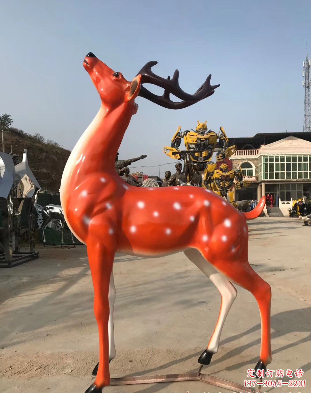 福建玻璃钢梅花鹿雕塑融合艺术与科技