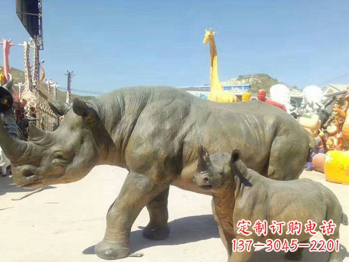 福建玻璃钢制犀牛雕塑——精美外形、质感出众