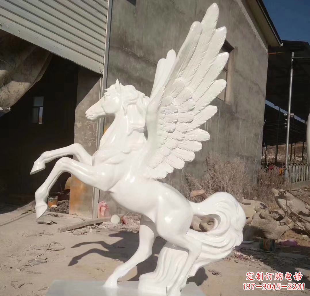 福建玻璃钢飞马雕塑 动物雕塑
