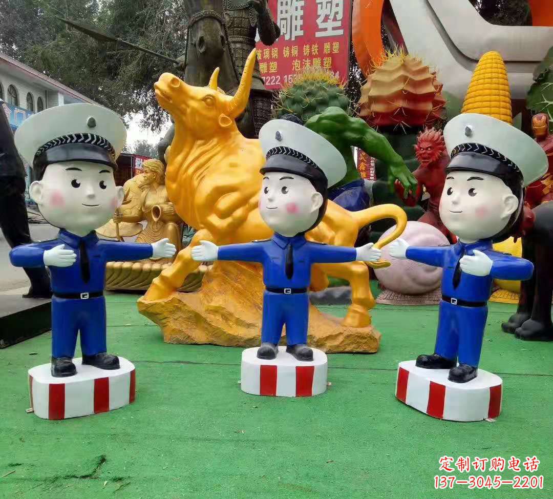 福建玻璃钢卡通交通警察雕塑公园景观雕塑