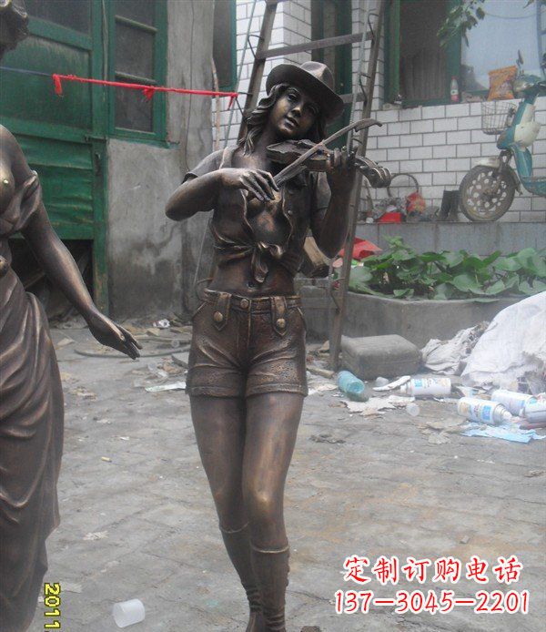 福建美丽的玻璃钢女性雕塑