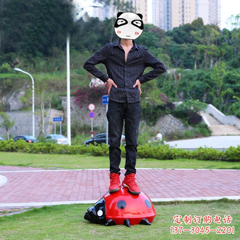 福建玻璃钢七星瓢虫雕塑