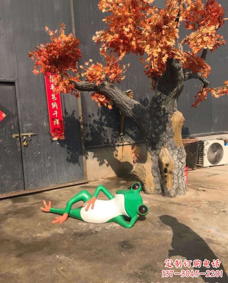 福建精美玻璃钢青蛙雕塑