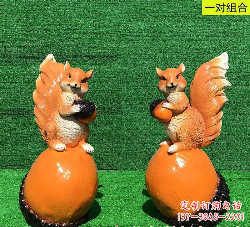 福建玻璃钢松鼠雕塑艺术精品
