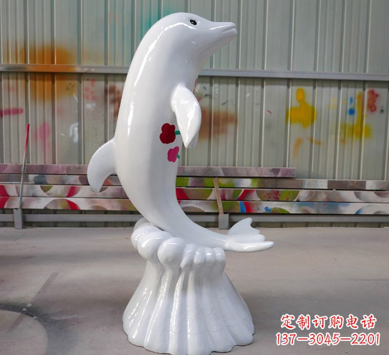 福建海豚的魅力玻璃钢海豚雕塑