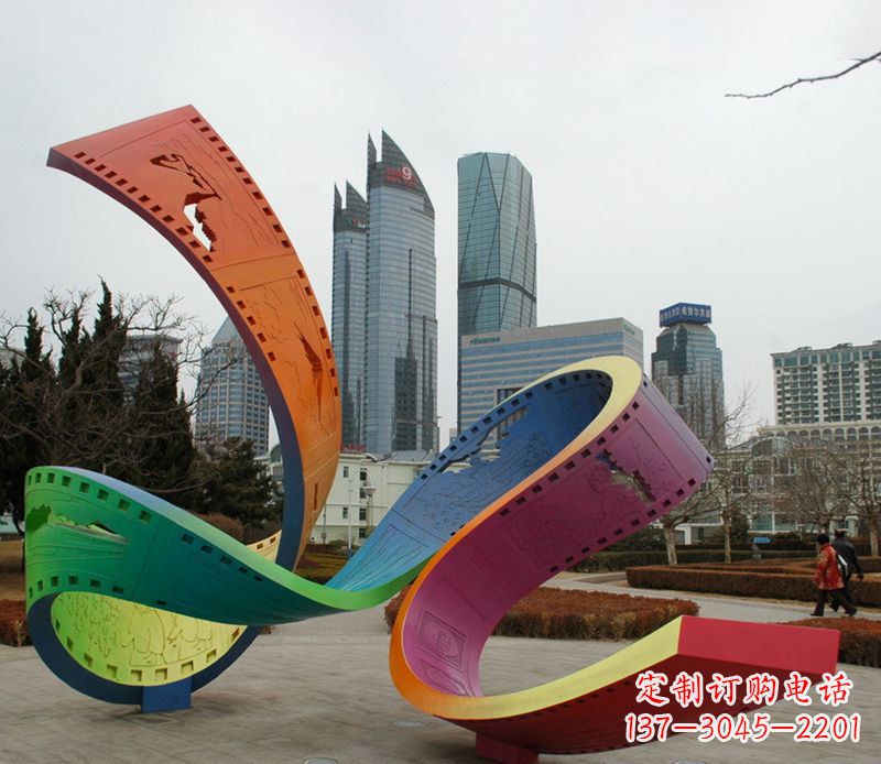 福建不锈钢彩色胶卷雕塑