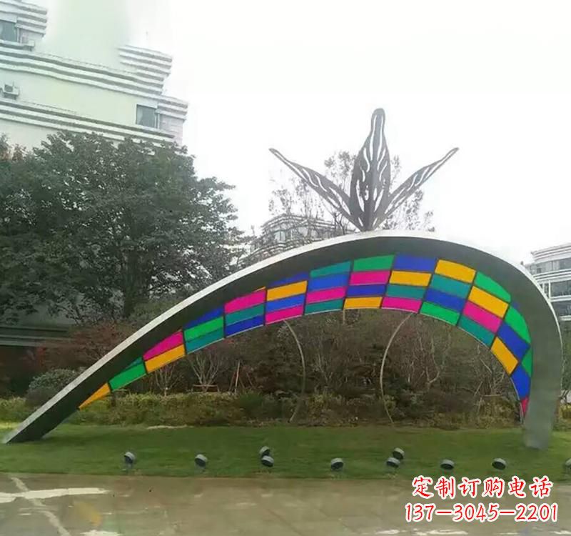 福建不锈钢彩色拼接拱门雕塑