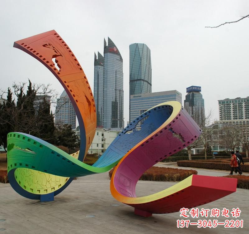 福建不锈钢城市景观胶卷雕塑