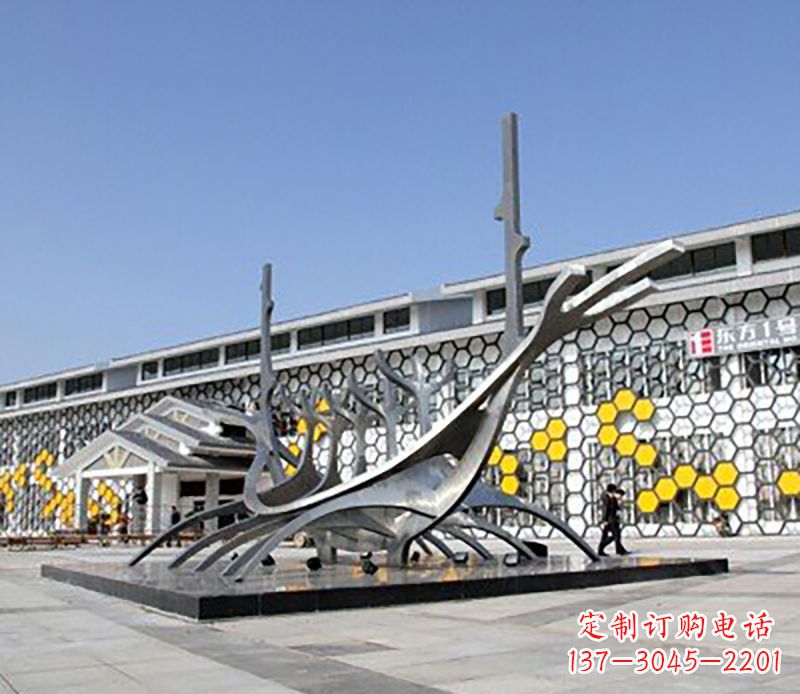 福建不锈钢帆船雕塑把海洋之美带入家居