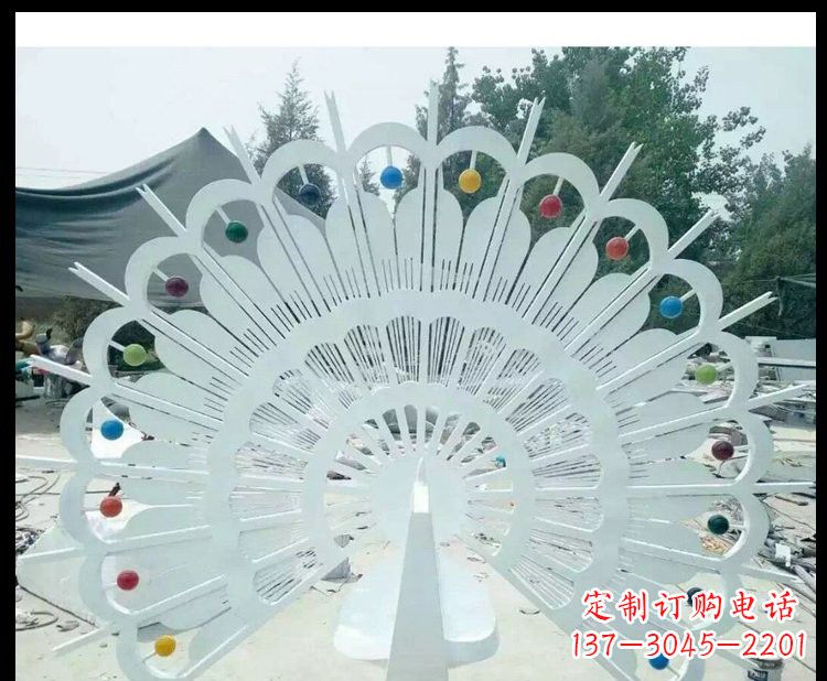 福建不锈钢抽象开屏孔雀雕塑