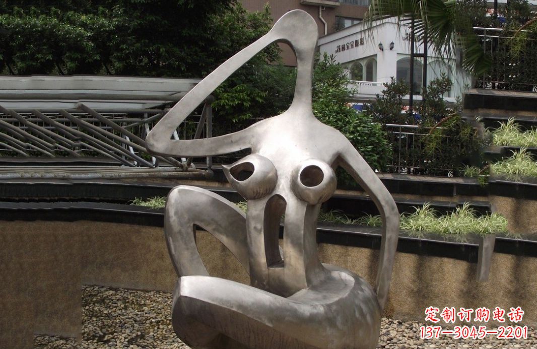 福建精美的不锈钢女人雕塑