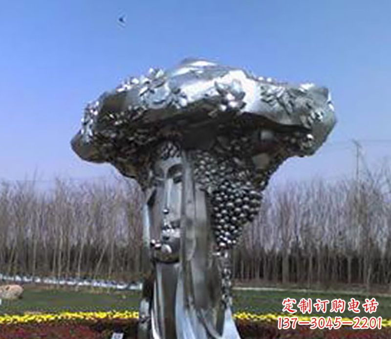福建不锈钢葡萄雕塑——点缀美丽景观