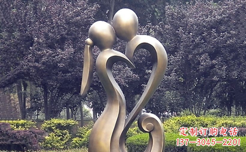 福建不锈钢情侣雕塑浪漫的永恒