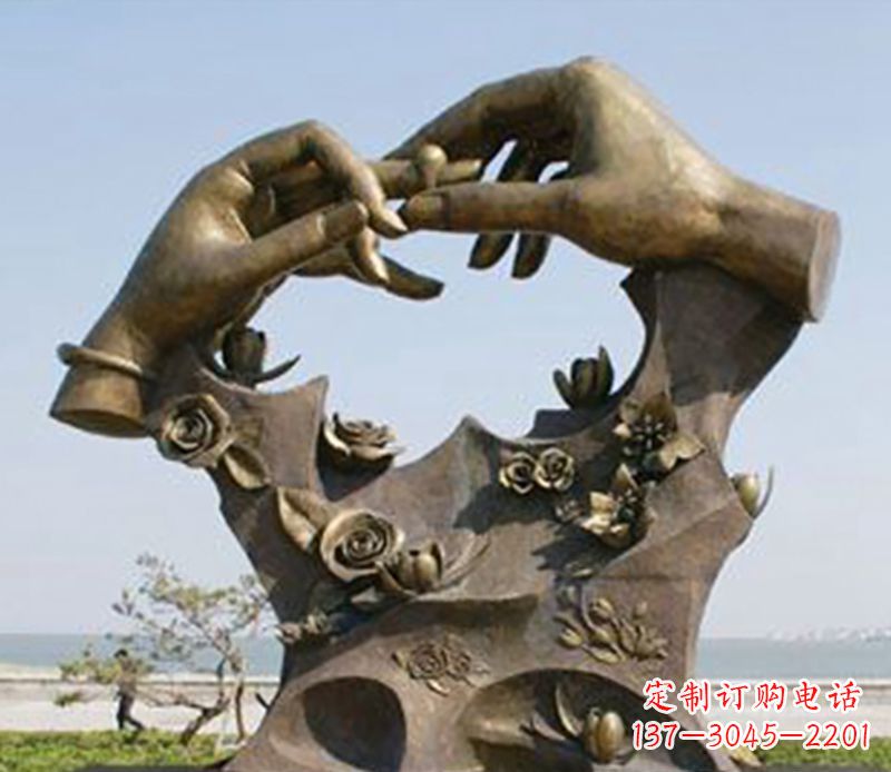 福建不锈钢戒指雕塑表达爱的艺术精品