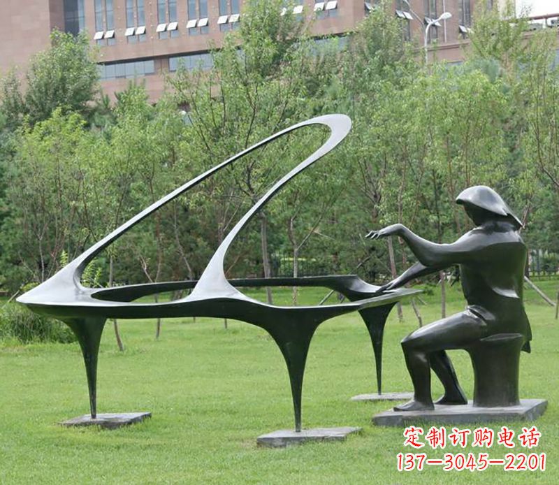 福建不锈钢钢琴雕塑——激发人们心中的音乐