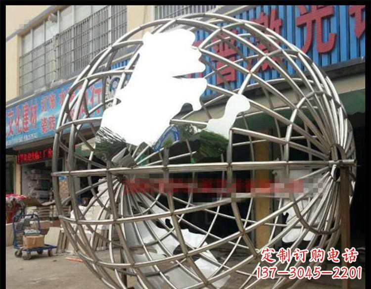 福建纪念地球的不锈钢雕塑
