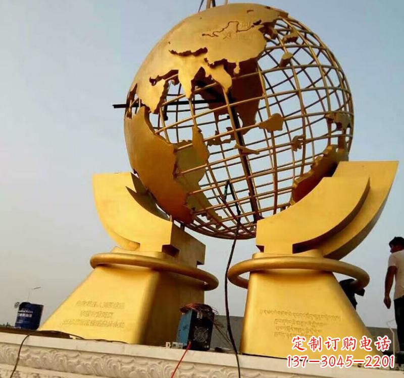 福建不锈钢地球仪镂空雕塑以艺术展示地球的美