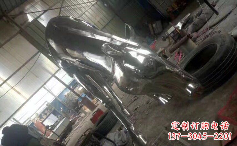 福建该雕塑的