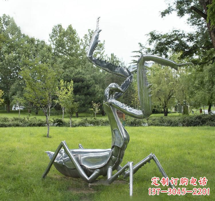 福建不锈钢螳螂雕塑精雕细琢的艺术瑰宝