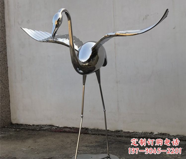 福建不锈钢锻造丹顶鹤展翅雕塑