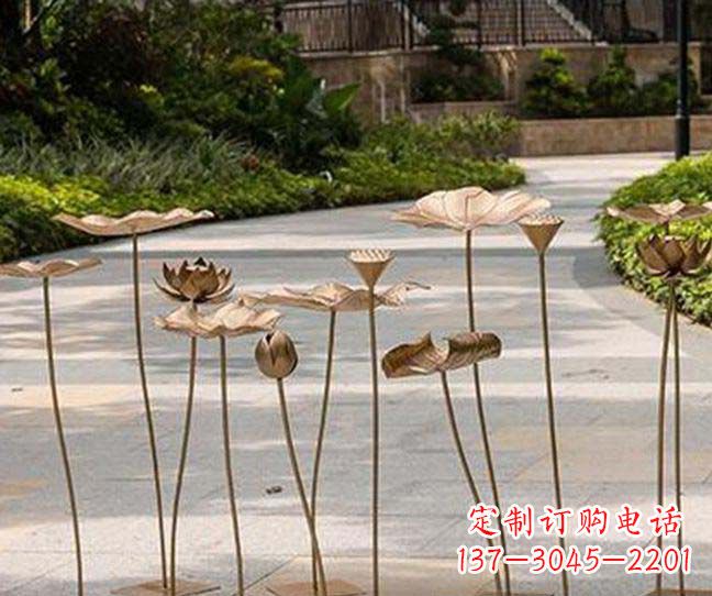 福建不锈钢锻造荷花装饰雕塑——精美绝伦