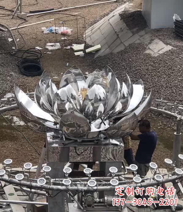福建不锈钢锻造荷花景观雕塑112