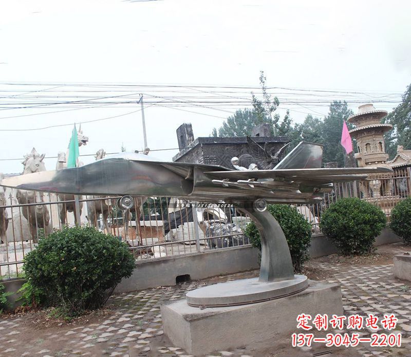 福建不锈钢飞机雕塑象征着飞翔的梦想