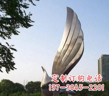 福建不锈钢鸽子雕塑美丽的象征