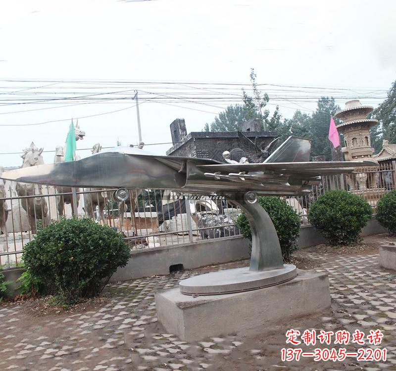 福建不锈钢飞机雕塑——一种象征着力量与和平的艺术品