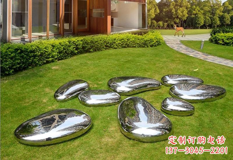 福建不锈钢公园的鹅卵石雕塑