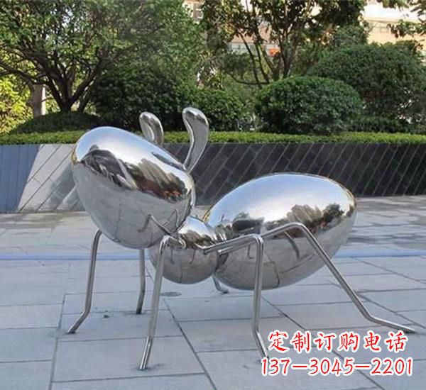 福建不锈钢公园镜面蚂蚁雕塑