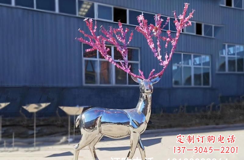 福建梅花鹿雕塑不锈钢公园的美丽礼物